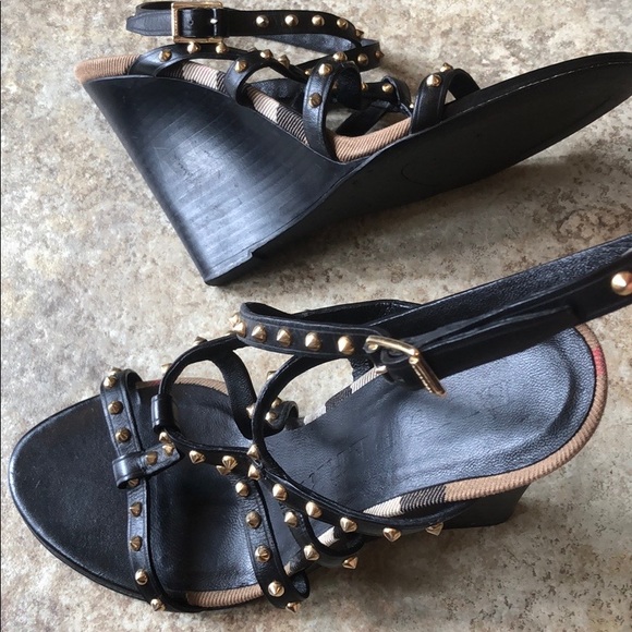 $595 Burberry stud sandal wedge size 38/8 EUC - Picture 2 of 8